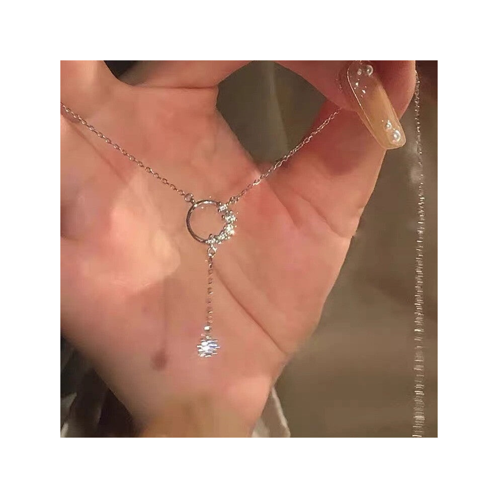 (TXL478) A fashionable and high-end necklace with an ins design for women, sweet and versatile collarbone chain