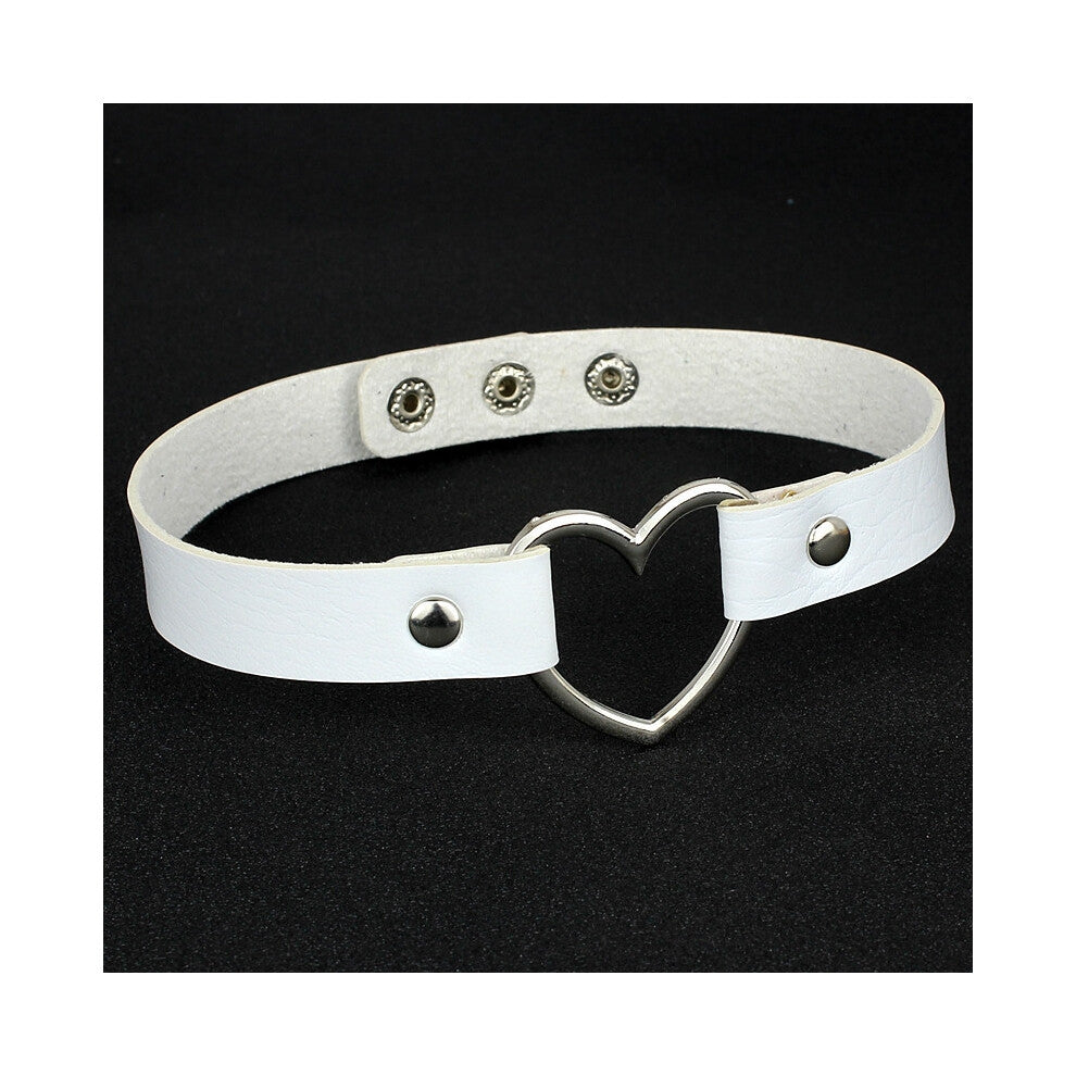 (Three buttons + white) Black PU leather peach heart heart-shaped necklace, women's neck strap, collarbone necklace, short style