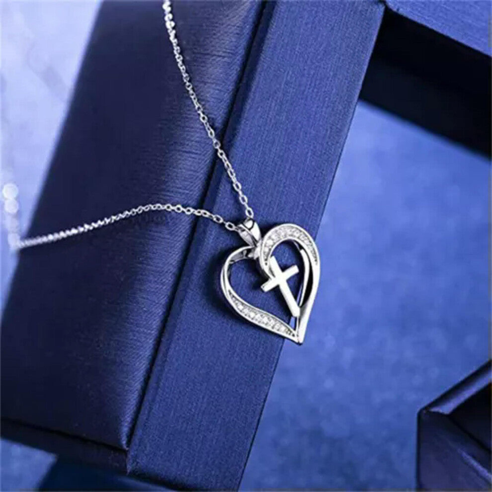 925 Sterling Silver Women's Necklace with Zirconia Pendant for Engagement, Party Jewelry, Elegant Silver Design