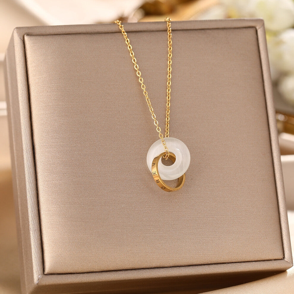 (Y) A full-body titanium steel necklace, a fashionable and personalized 18K gold electroplated collarbone chain accessory for women