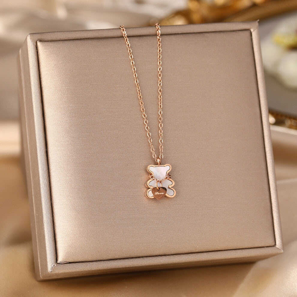 (SSS) A full-body titanium steel necklace, a fashionable and personalized 18K gold electroplated collarbone chain accessory for women