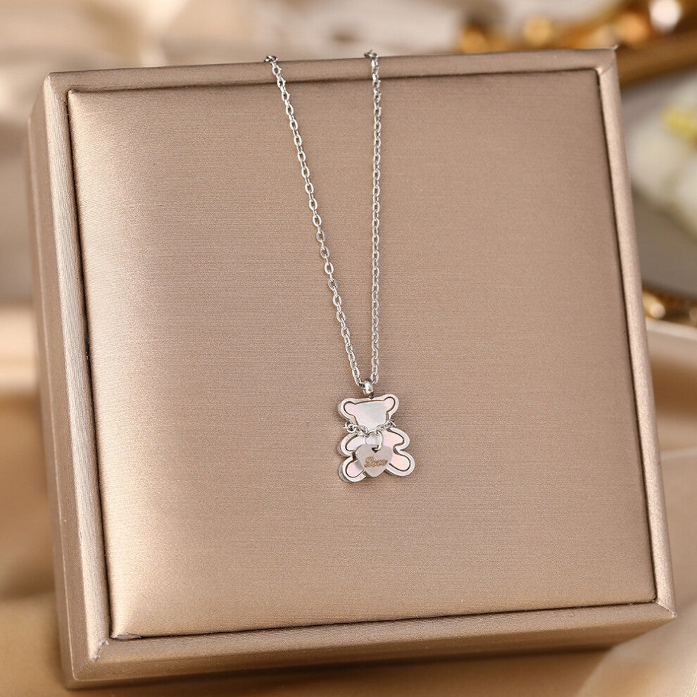 (TTT) A full-body titanium steel necklace, a fashionable and personalized 18K gold electroplated collarbone chain accessory for women