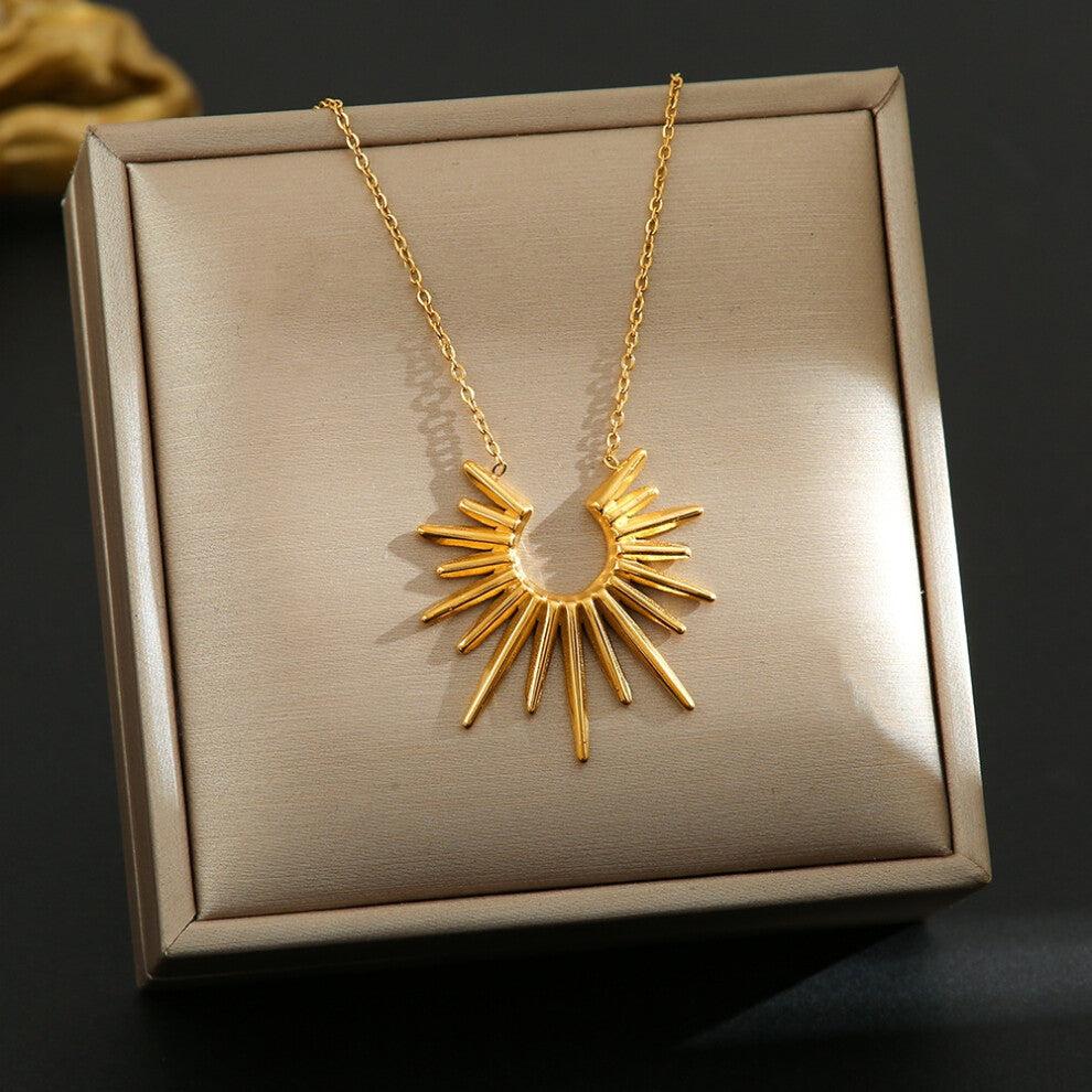 (AE) A full-body titanium steel necklace, a fashionable and personalized 18K gold electroplated collarbone chain accessory for women