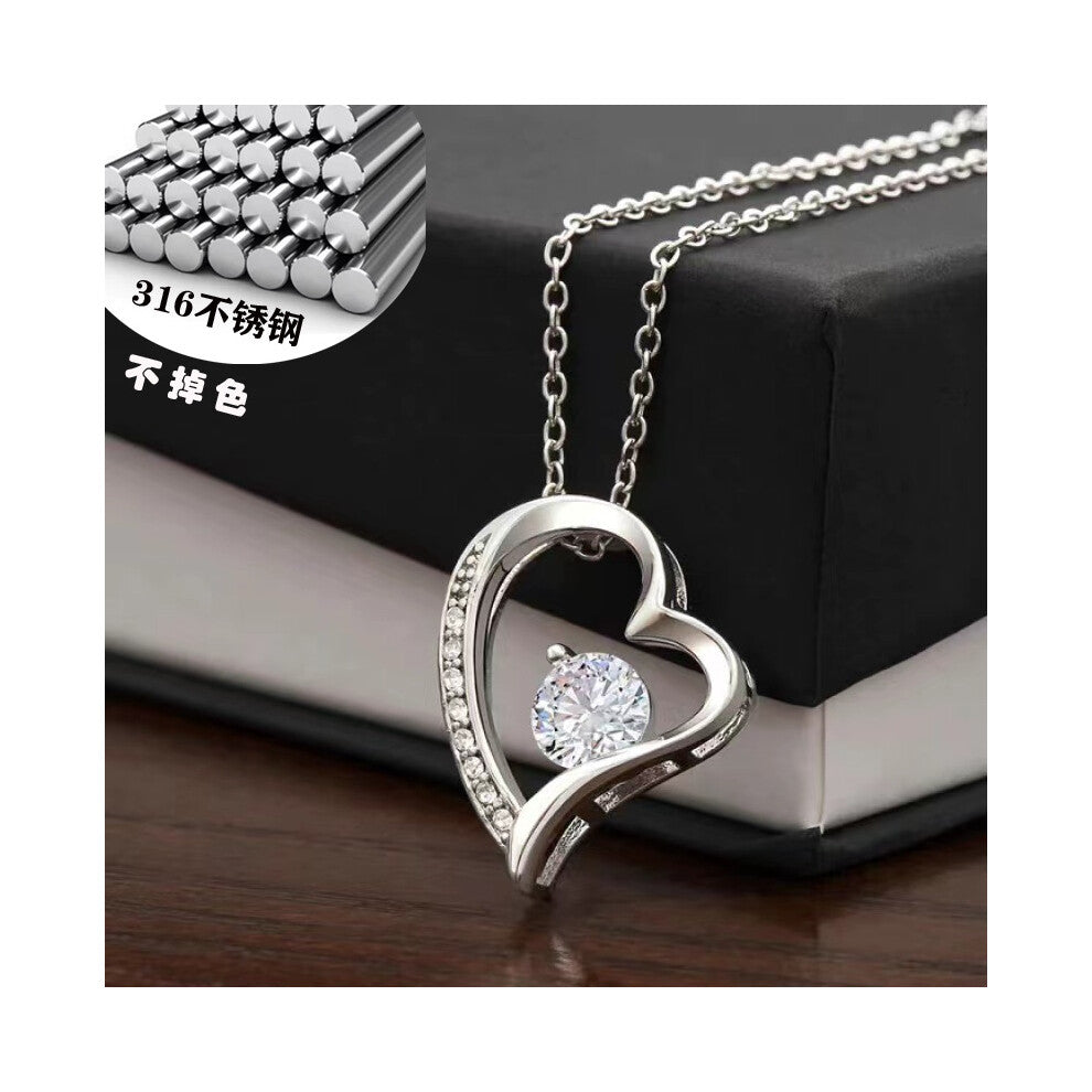 (White gold 4.5g) Diamond-encrusted heart-shaped necklace, fashionable heart-shaped collarbone chain