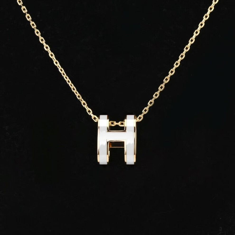 (White H necklace, Rose gold 18K real gold electroplated) Black Swan titanium steel necklace for women, with a unique and light luxury style. Collarbo