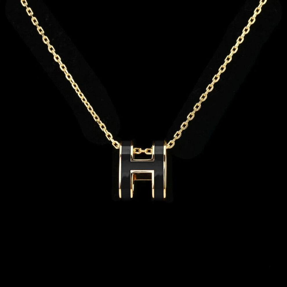 (Black H necklace, Rose gold 18K real gold electroplated) Black Swan titanium steel necklace for women, with a unique and light luxury style. Collarbo