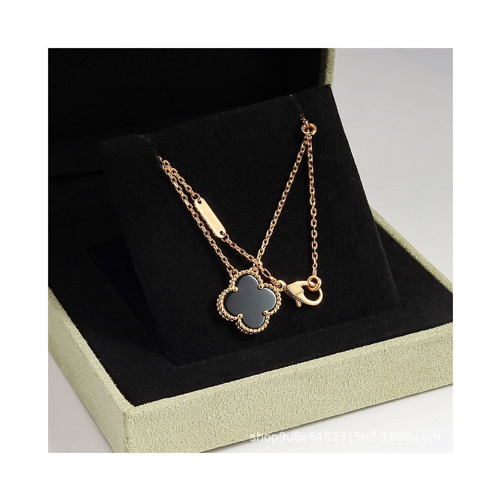 (A golden yellow [black agate] necklace, High version) High version 18k gold pendant, collarbone chain, four-leaf clover necklace, red chalcedony, whi