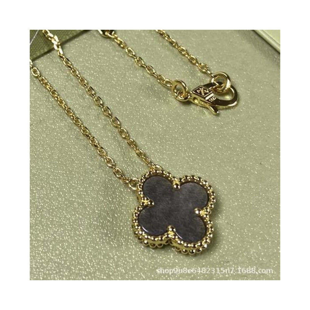 (A golden-yellow [silverstone] necklace, High version) High version 18k gold pendant, collarbone chain, four-leaf clover necklace, red chalcedony, whi