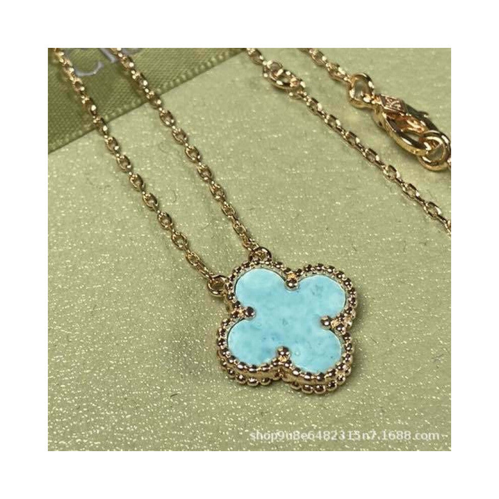 (Rose gold [mint green] necklace, High version) High version 18k gold pendant, collarbone chain, four-leaf clover necklace, red chalcedony, white moth