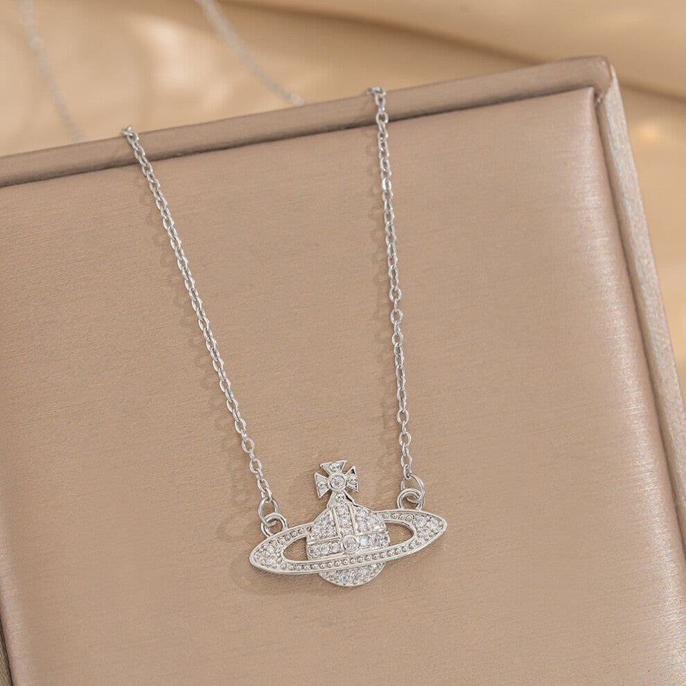 (Steel-colored necklace) 【 Titanium Steel 】 Golden Planet Titanium Steel Necklace, women's fashionable collarbone chain, light luxury accessory