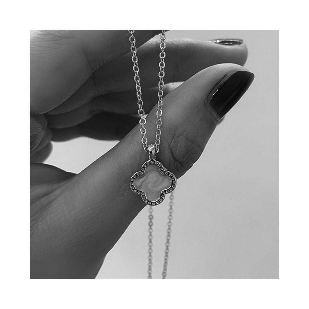 (StyleD) Charming Clover Fourleaf Necklace Alloy Korean Style Material