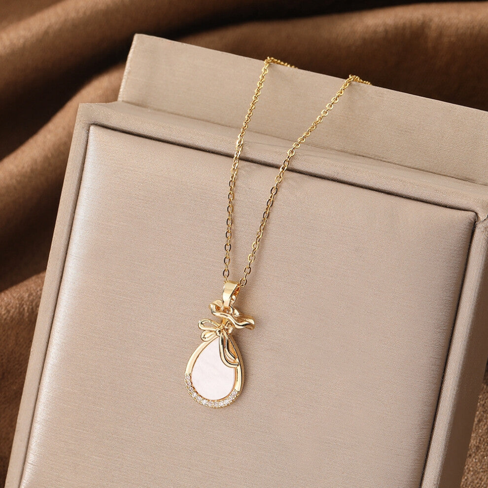 (Style 32) Elegant necklace, women's micro-inlaid zircon swan pendant necklace, niche design, light luxury style collarbone chain