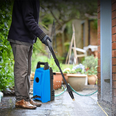 1900-PSI 1.8-GPM Electric Pressure Washer with 4 Quick Connect Nozzles