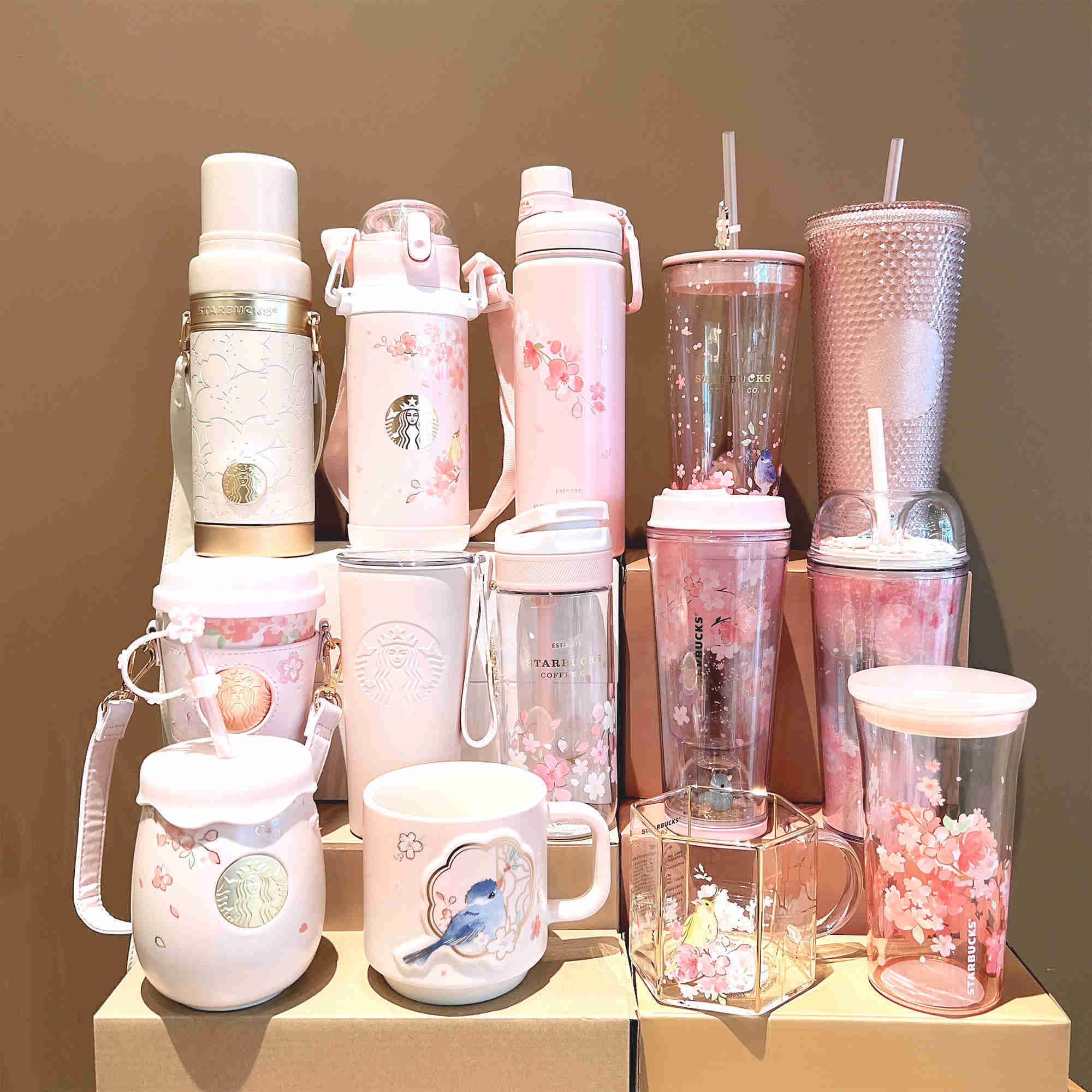 Starbucks Cherry Blossom cup 2022 falling cherry colorful bird singing and flower fragrance Ceramic Teapot mark straw accompanying thermos