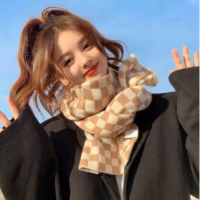Bandanas 2022 Ins Anime Checkered Neckerchief Women Scarf Winter Brand Neck Warmer Scarves For Ladies Plaid Shawl Warm Checkerboard