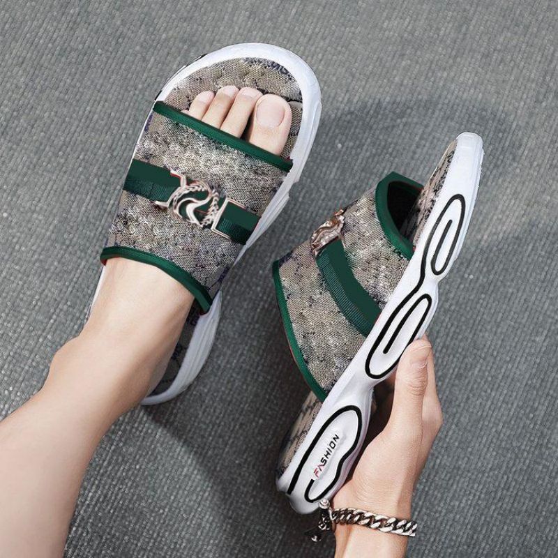 Slippers Men Shoes Microfiber Solid Color Casual Fashion Classic Print Metal Buckle Comfortable Breathable Flat Bottom Youth Trend Men Trailer Summe