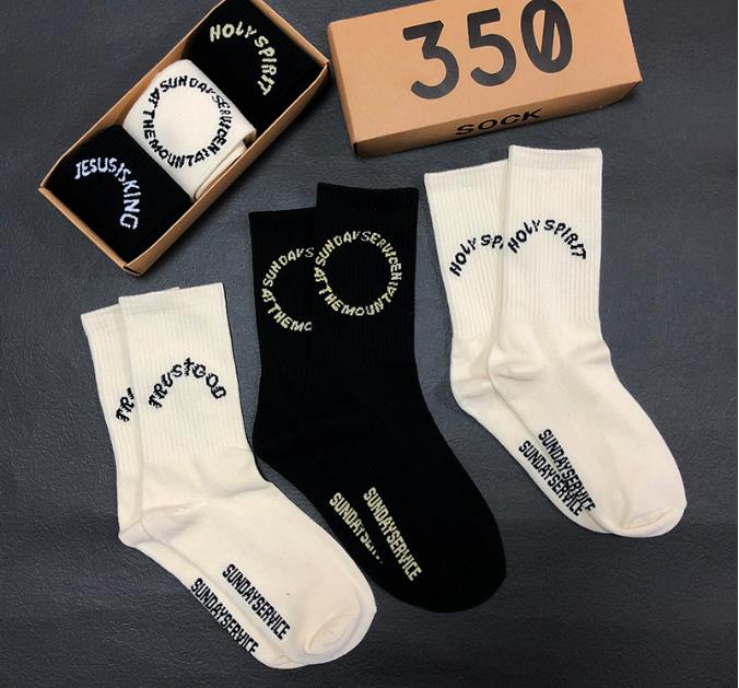SEASON 6 CALABASAS Socks Skateboard 4 Pairs-Box Fashion Crew Male Tide Street Europe Hip Hop Match 500 Tidal Youth