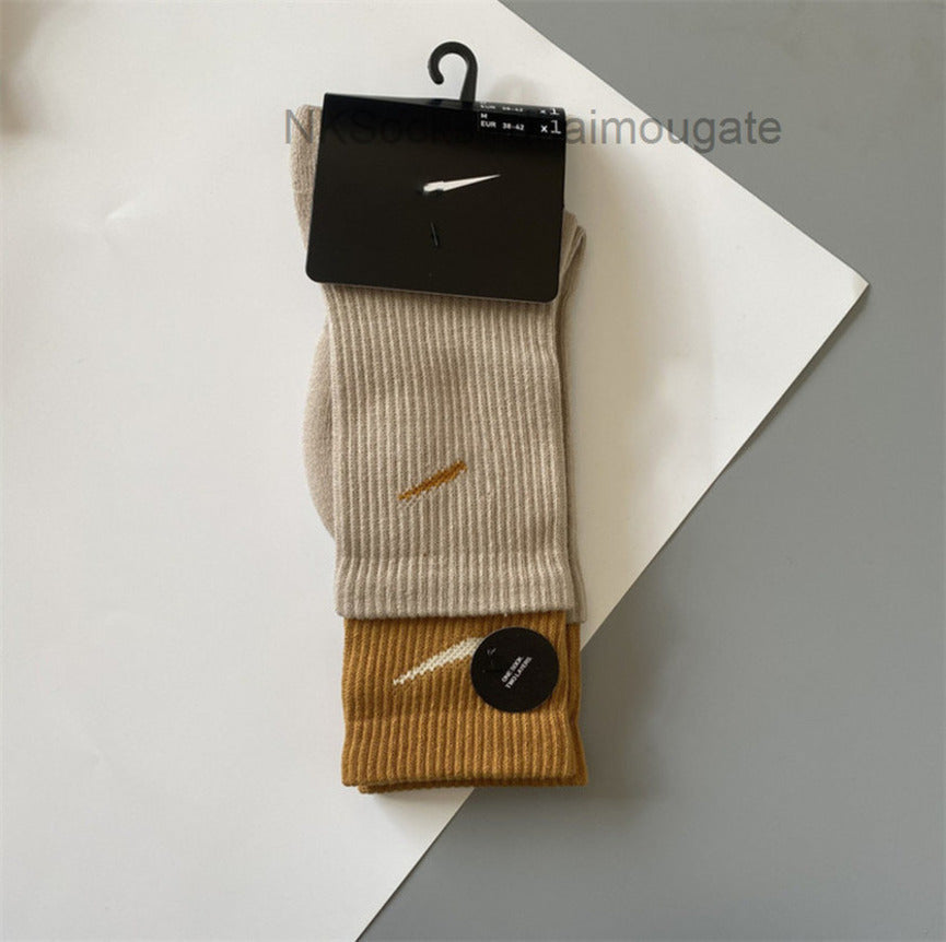 Classic Fashion Men Socks Hook Brand Color Stitched Men&#039;s Women&#039;s Long Tube Sports Training Sock Street Couple Middle Tubes Luxury Medium