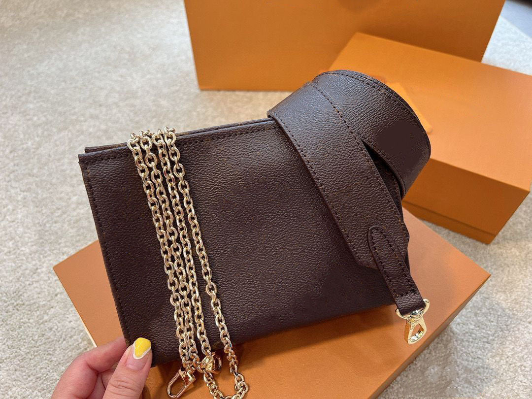 Travel Toiletry Toilet Pouch 20 CM Protection Beauty Case Wash Bag Women Clutch Monograms Canvas Leather Waterproof Men Cosmetic Bags With box dust