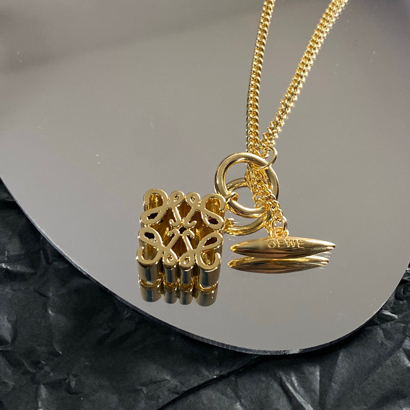 Designer Necklaces Choker Chain L-Letter Pendants 18K Gold Plated Brass Copper Fashion Womens Necklace Wedding Jewelry Accessories B089