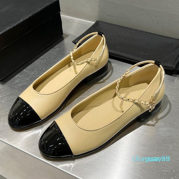 Designer -Shoes Ballet Flats Mulheres saltos planos Superfície lisa de superfície baixa Casual Casual Round Round Chain Decoration Lady