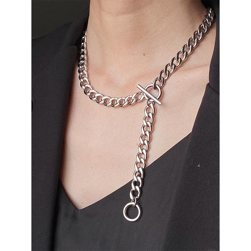 Chokers Men&#039;s And Women&#039;s Necklaces Various Wear Clavicle Chain Long Sweater OT Buckle Titanium Steel Necklace