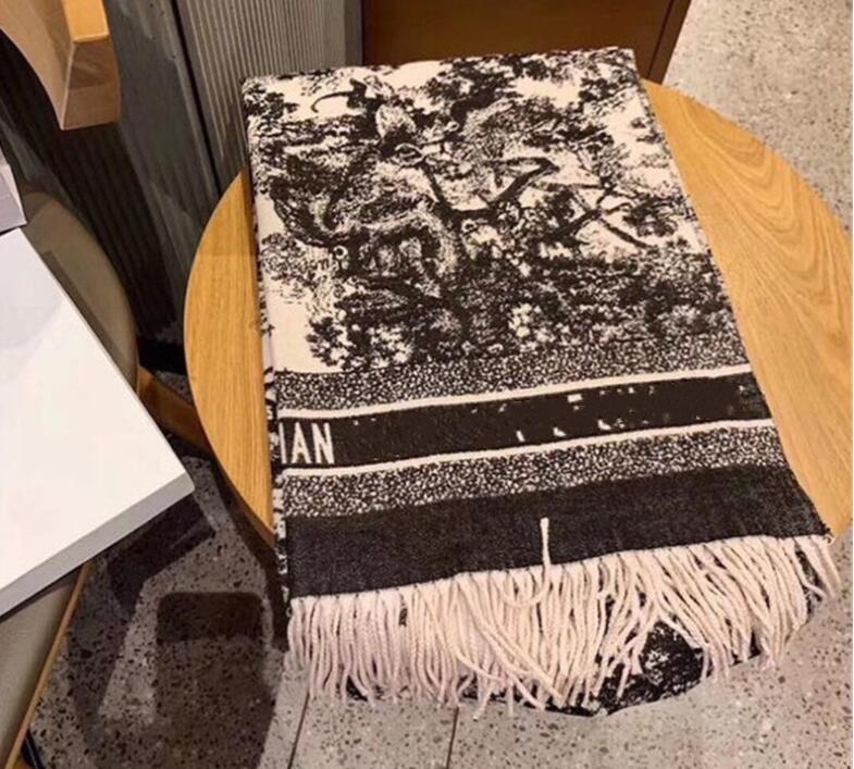 2020 New Classic Design cashmere scarf For Men and Women Winter cashmere scarfs Big Letter pattern cashmere Pashminas Shawls scarves