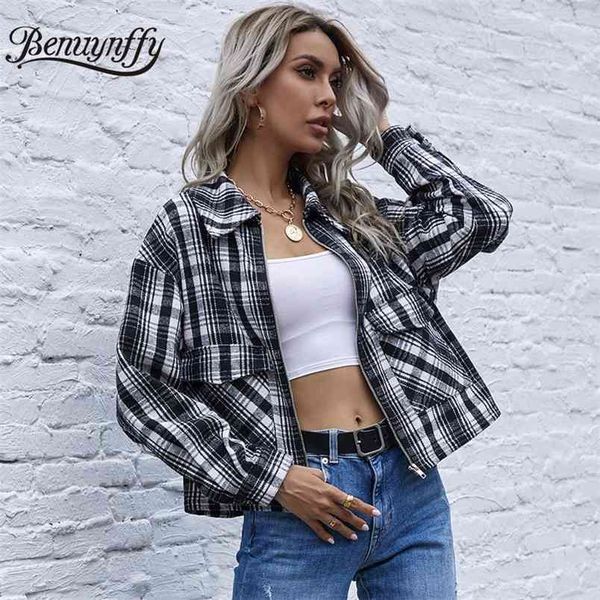 Turndown Collar Tartan Plaid Jacket Coat Women Autumn Vintage Drop Long Sleeve Zipper Ladies Short Outerwear 210510