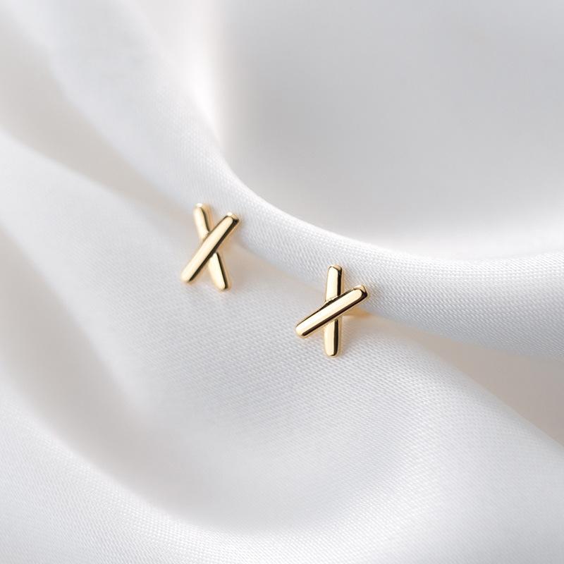 Stud Simple 925 Sterling Silver Minimalist Mini Girl Birthday Gift Korean Cross Earrings For Fashion Women Wedding Jewelry