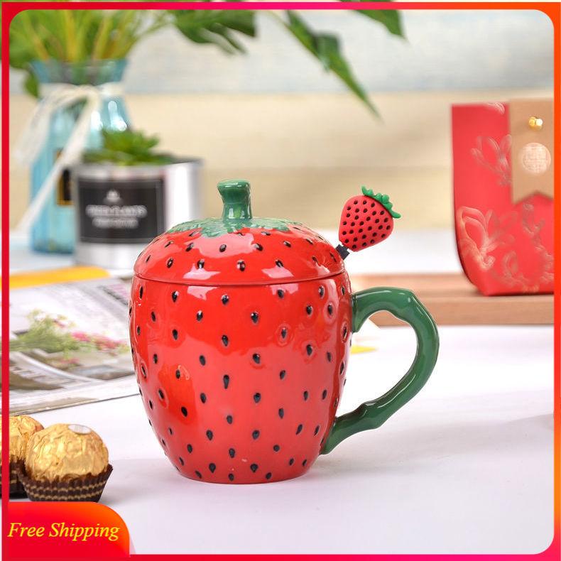 Mugs 3D Kawaii Mug With Lid Spoon Ceramic Strawberry Cup Painted Breakfast Couple Coffee Cute Creativity Cartoon Tazas Gift
