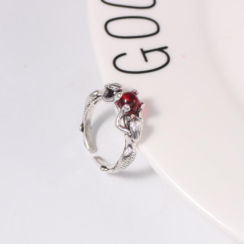 Cluster Rings Selling Gorgeous Mermaid And Red Beads Ring Creative Punk Retro For Women Gift Jewelry Drop