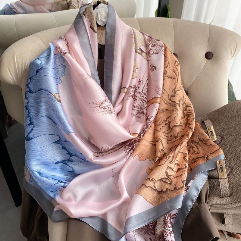 Scarves Spring Silk For Women Summer Sunscreen Beach Towel Shawls Female Foulard Scarf Designer Print Bandana