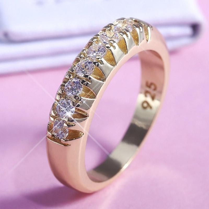 Wedding Rings Luxury Zircon Alloy Ring For Women Dazzling Crystal CZ Stone Female Cocktail Party Night Club Accessories Gift