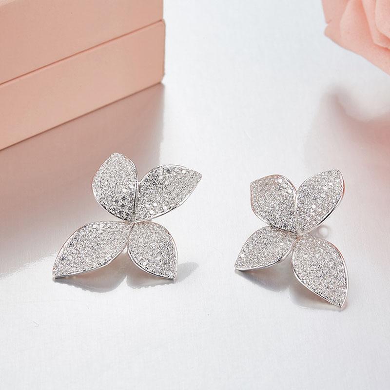 Stud SOELLE 925 Sterling Silver Luxury Petal Flower Cubic Zirconia Engagement Earrings Women Glitter Elegant Party Jewellry