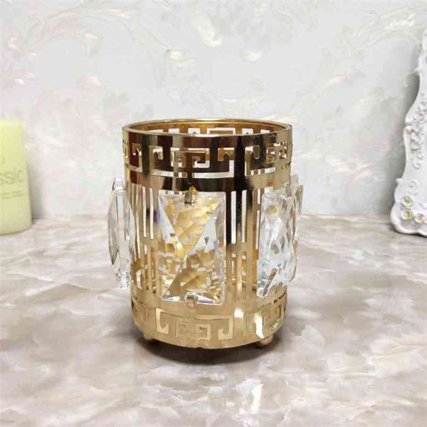 A Round Europe Metal Fantastic Candelabra Office Accessories Desk Organizer for Pencil Cup Classic Chinese Calligraphy Holder 210722