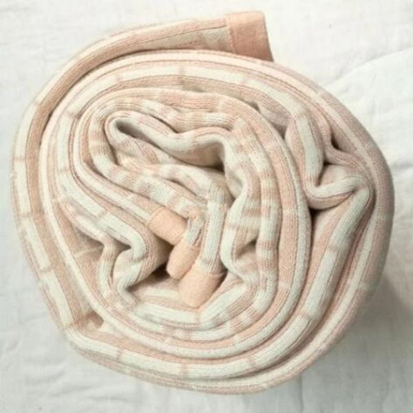 New Spring Autumn fashion Kids Letter style baby blankets Double Jacquard Air Conditioning Knitted Cotton Boy girl Blanket Z250110