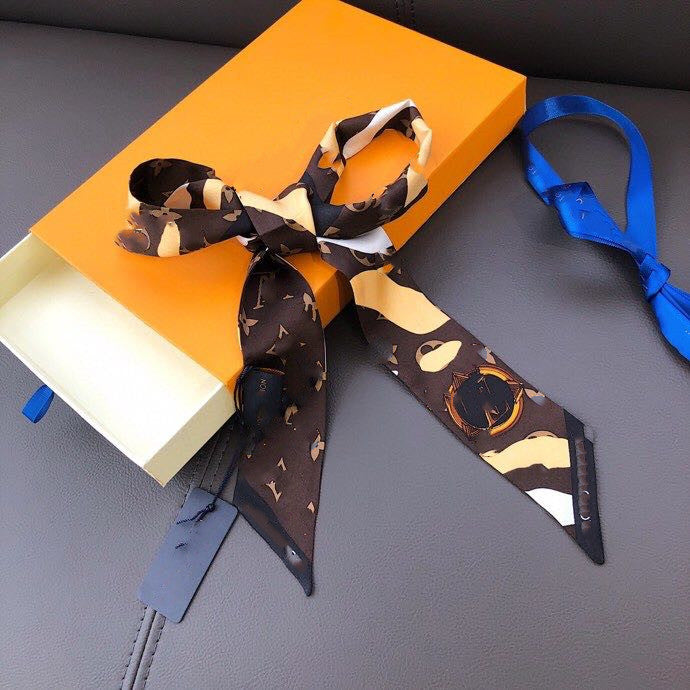 2021 Designer Silk Scarves Fashion Headbands Classic Women High-end Velvet Scarves Go with Hair Band VV