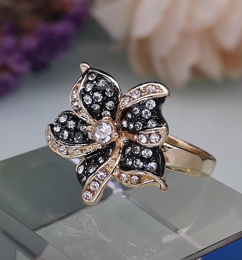 Wedding Rings Black Gutta Percha Technology Inlaid With White Water Drill Ring Gift Spinner Chain Punk Women Brand Jewelry For Party