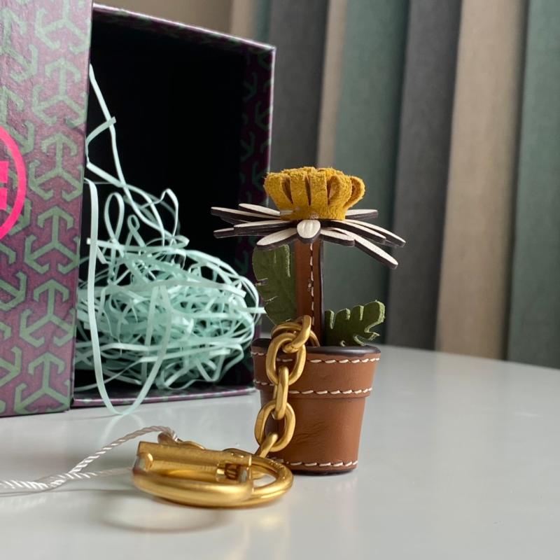 Keychains Luxury Brands Potted Flower Hanging Keychain Cowhide Handmade Couple&#039;s Bag Pendant Keyring Car Key Accessories With Gift Box