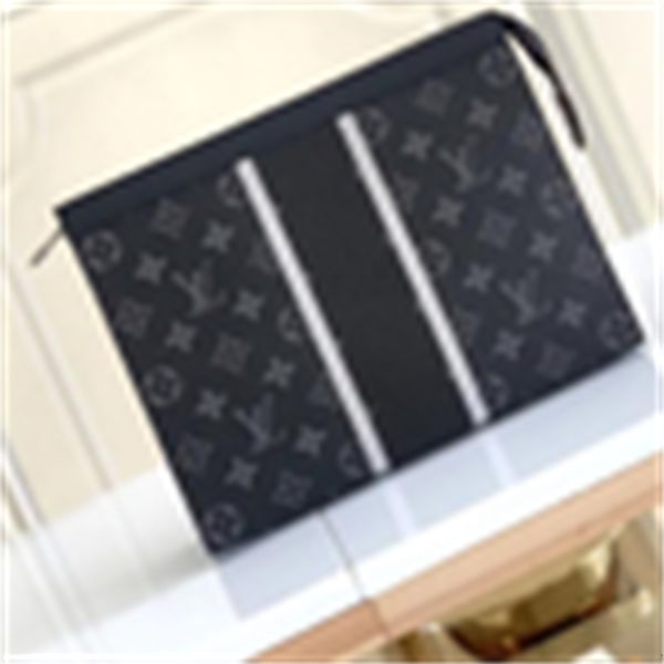 Clutches Designer Luxury M64440 Pochette Voyage handbag Real Leather Long Wallets Chain Wallet Pouches Key Card Holders Phone Cases Purse Ev