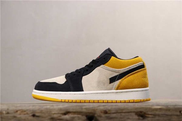 s Guava Ice Twist White Cement What The Mens Basketball Shoes 1s Travis Scotts Obsidian Fearless Man Women SneakersWKSLPN9R