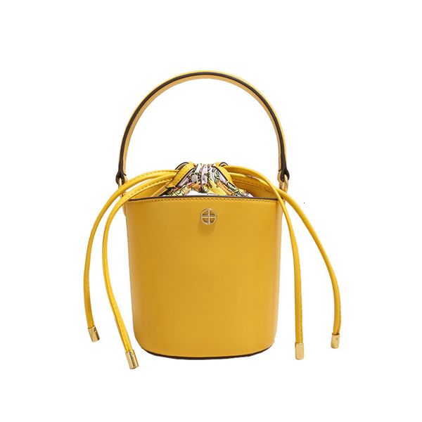 Tb Handbags Bucket Cross Grain Cowhide Niche Design 2021 New Early Spring Women&#039;s Handbag