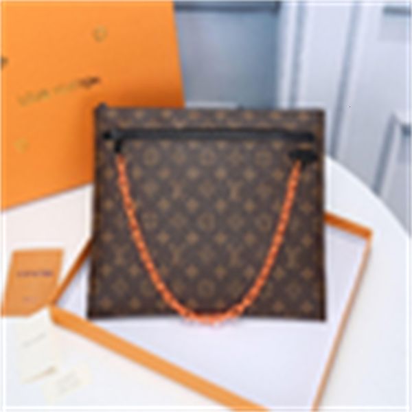 Designer Luxury M62293 Chain Handbag Real Leather Compact Long Wallets Chain Wallet Pouches Key Card Holders Phone Cases Purse Brand Clutche