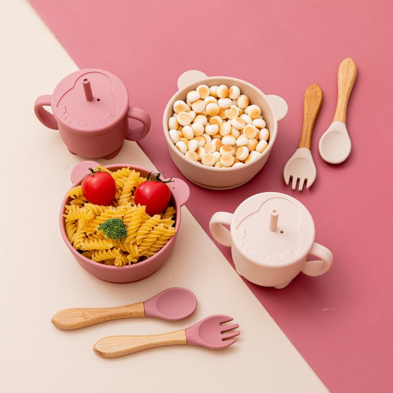 Cups, Dishes & Utensils 4PCS Baby Silicone Bowl Feeding Tableware Set Strong Sucker Straw Cup Fork Spoon Cartoon Shape Children&#039;s Dinnerware