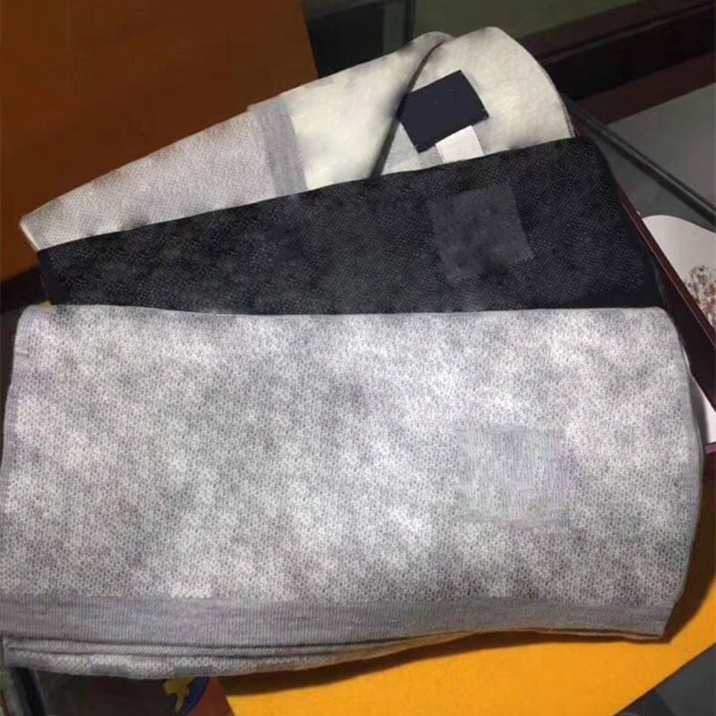 Designer Scarf Mens Womens Luxury Scarves Autumn and Winter Warm Outdoor Fashion Plaid Scarfs 2 Colors Hig Quality