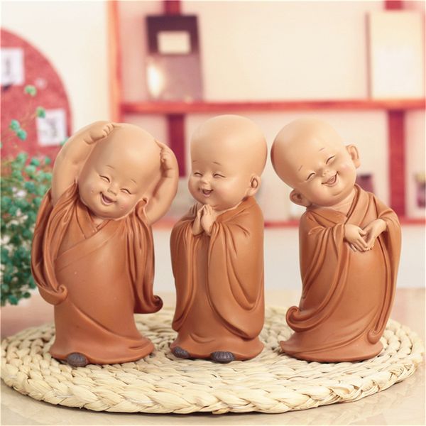 Little Monk Sculpture Chinese Style Resin Hand-Carved Home Decoration Accessories Gift Small Buddha Statue 210414