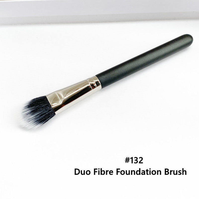 duo fibre foundation concealer mineralize makeup brush 132 flawlessly evenly finish beauty makeup brush tools