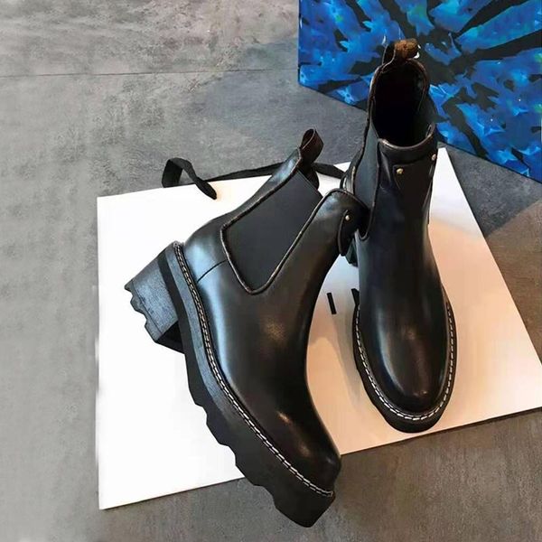 Fashion designer short Martin boots women autumn and winter thick-heeled flat-bottomed high-quality leather all-match office shoes