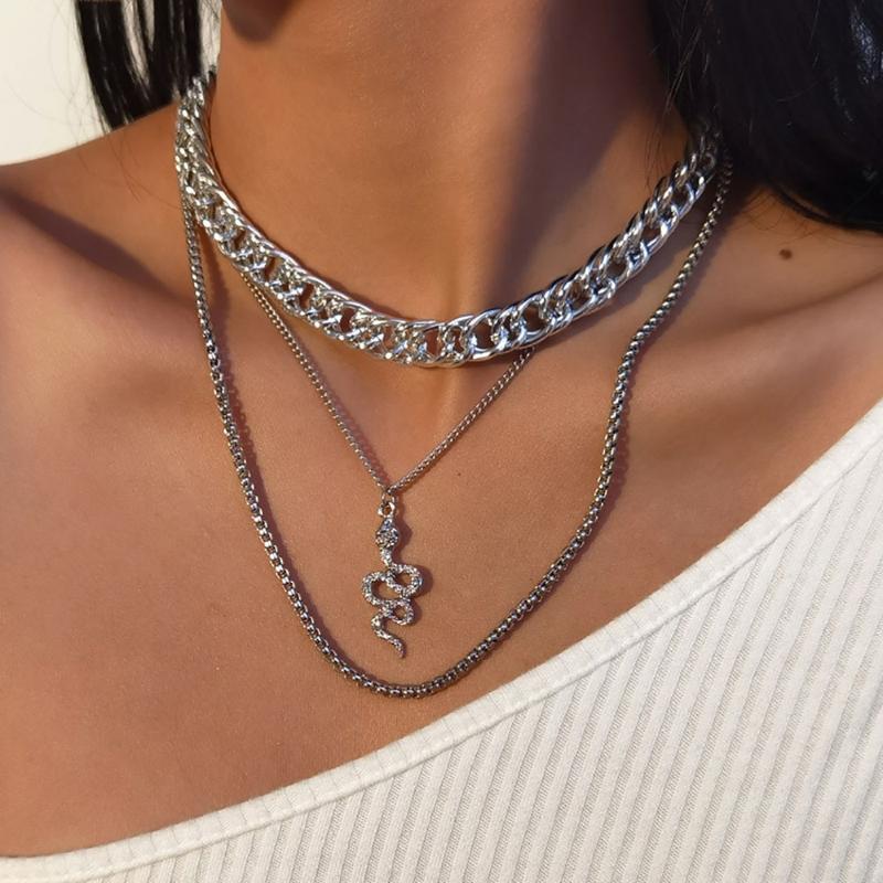Pendant Necklaces Vintage Multilevel Punk 2021 Crystal Snake Necklace For Women Female Fashion Collar Silver Color Thick Chain Jewelry Gift