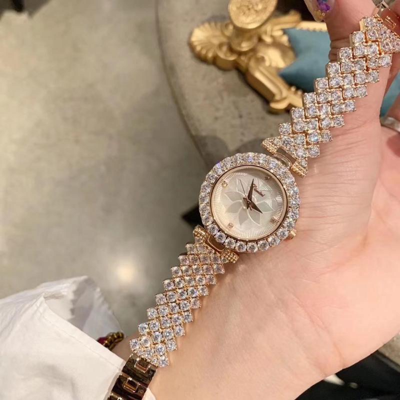 Wristwatches HerHome Fashion Women Full Crystals Jewelry Watches Luxury Rhinestone Bracelet Watch Waterproof Quartz Roman Wrist Lotus